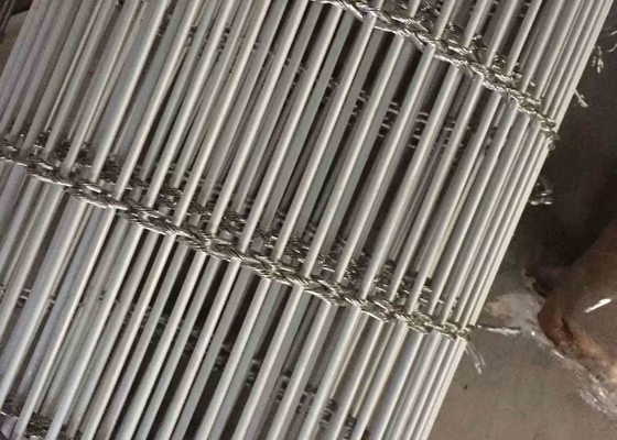 Woven Wire 316l Cascade Coil Metal Drapery As Curtain Minimizing Bright Sunlight