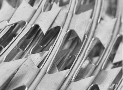 High Security BTO10 Razor Barbed Wire Stainless Steel Core And Galvanize Coated