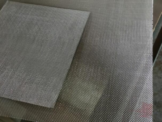 Stainless Steel Security Screen Mesh 30m Long 10mesh Size 0.8mm 0.9mm 1.2mm