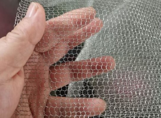 SUS316L Knitted Mesh 4mm X 4mm Hole 0.28mm Wire Stainless Steel Knitted Wire Mesh